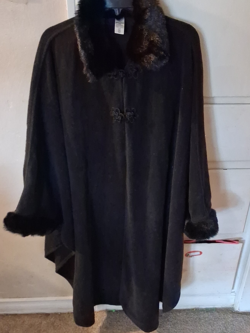 Worthington Black Faux-Fur Trim Poncho Cape